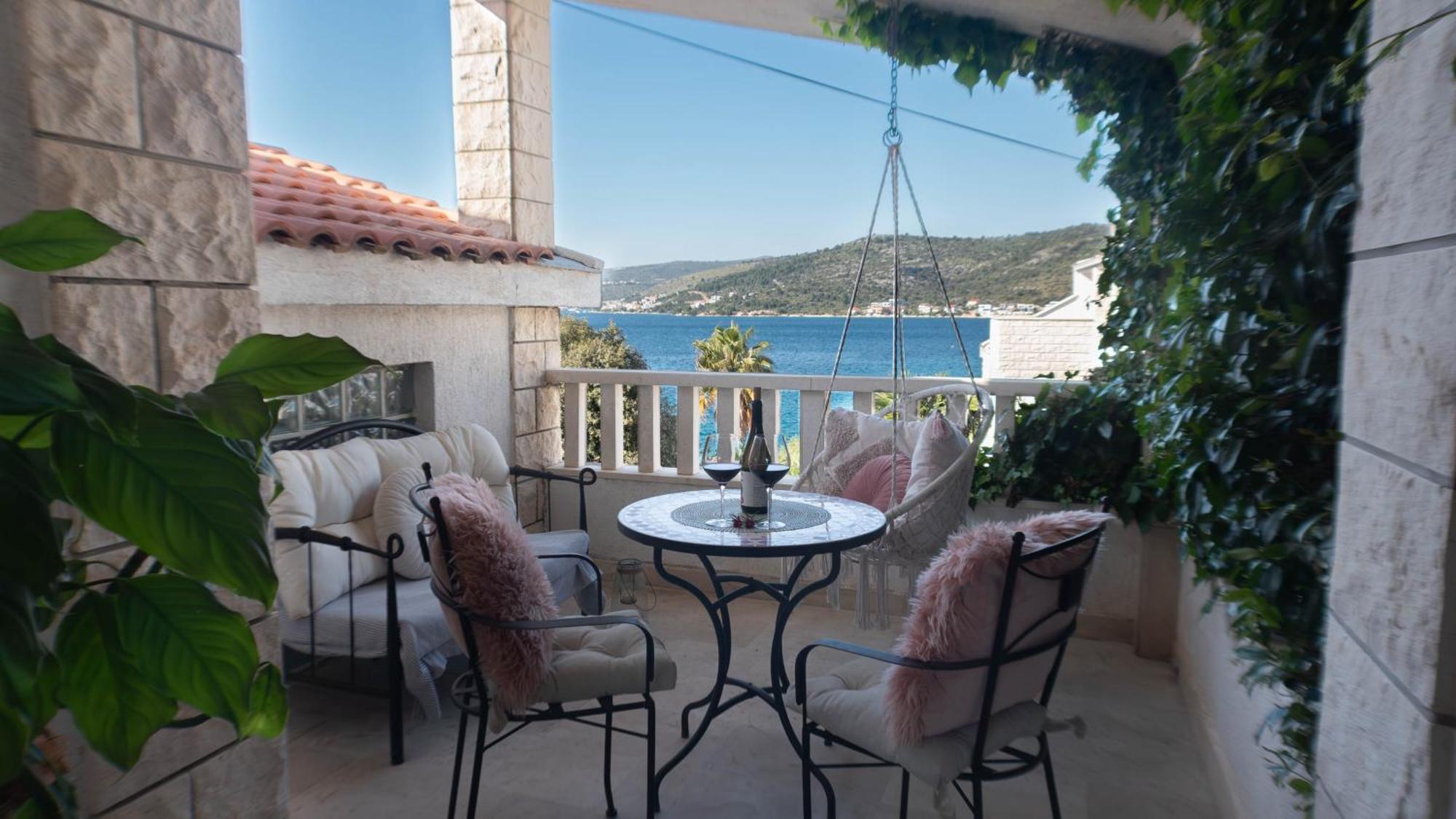 Apartments Horizont Rogoznica  Rom bilde